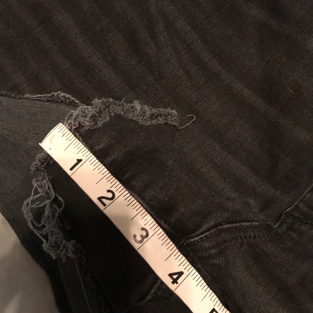 Universal Thread Midi black High Rise Midi Short. - Picture 5 of 8